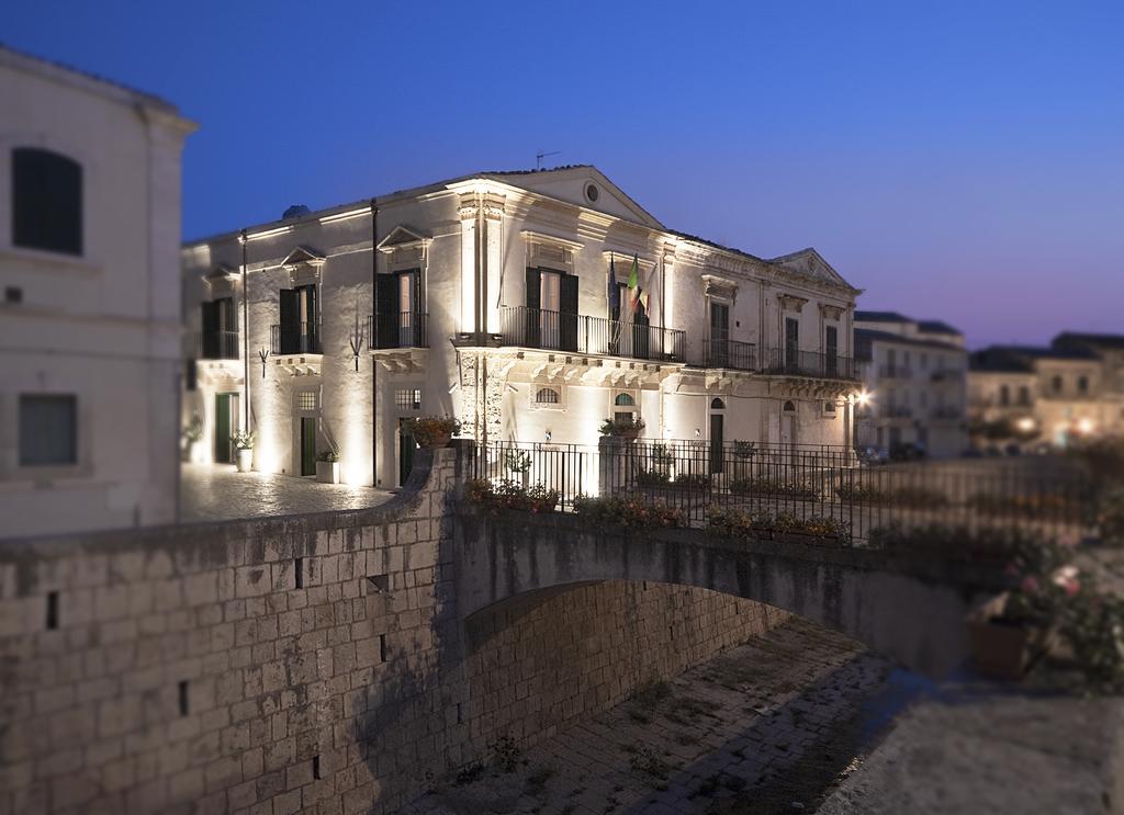 Hotel Novecento Scicli Exterior photo