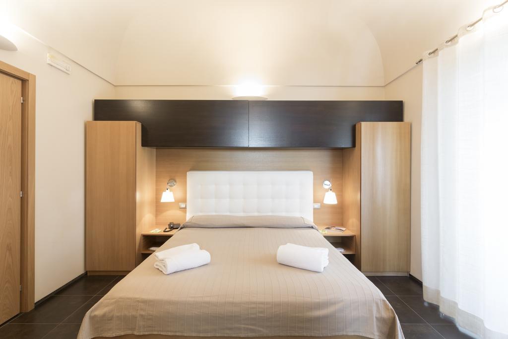 Hotel Novecento Scicli Exterior photo