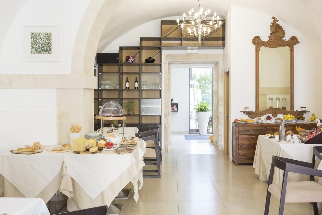 Hotel Novecento Scicli Exterior photo